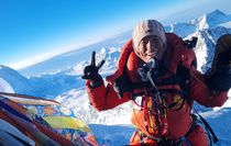 Everest'in Ölüm Bölgesinde Hayatta Kalma Mücadelesi: Oksijen Tüpü Arızalandı, Dağcı Dehşeti Yaşadı