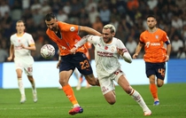 Galatasaray Başakşehir'i 3-2 Geçti
