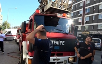 Antalya'da Mutfak Yangını: 3 Kişi Dumandan Etkilendi