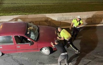Kayseri’de polisin özverili çalışması, trafiğin kilitlenmesinin önüne geçti