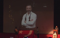 Oyuncu Serhat Kılıç için Muhsin Ertuğrul Sahnesi’nde cenaze töreni düzenlendi