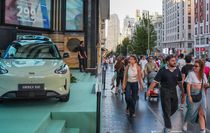 Geely, İspanya'da Üçüncü Modeli E2'yi Tanıttı