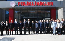 Balıkesir Valisi Ustaoğlu, hasta kabul eden Sındırgı Devlet Hastanesi'ni inceledi