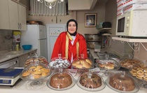 Çankırı'da 10 yıldır pasta evi işleten kadın girişimci, ilk kadın ahisi seçildi