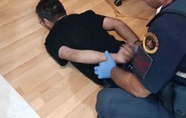 Adana'da jandarma ekipleri 138 kök skunk ele geçirdi, 1 şüpheli gözaltına alındı.