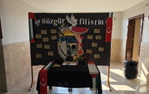 Aksaray Eskil'de lise öğrencileri Gazze için ''Filistin Sokağı'' sergisi düzenledi
