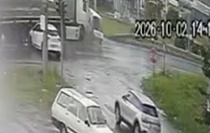 Samsun Atakum'da tırın çarptığı kazada 5 kişi yaralandı, kamera kaydı ortaya çıktı