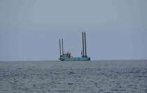 Trabzon'da yapılacak yeni havalimanında 97 milyon tonluk deniz dolgusu başladı