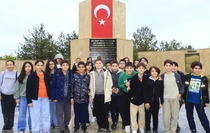 Vanlı öğrenciler kentin tarihi ve turistik mekanlarını gezdi
