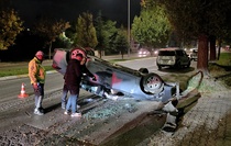 Erzincan'da otomobil ile hafif ticari araç çarpıştı, otomobilin sürücüsü yaralandı