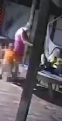 2 yaşındaki çocuk, babasına ait silahla yanlışlıkla annesi öldürdü