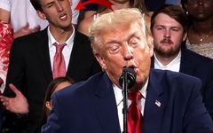 Dünya bu kez Trump'ı değil, arkasındaki genci konuşuyor