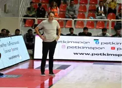 >Aliağa Petkimspor'un Galibiyeti Özhan Çıvgın'ı Sevindirdi