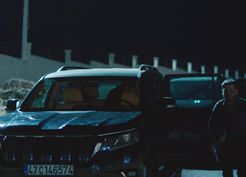 >Uzak Şehir'de Gerilim Tırmanıyor: Yeni Bölümde Şok Gelişmeler
