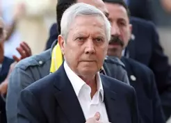 >Aziz Yıldırım sözünü tuttu, ilk gemi suya indirildi