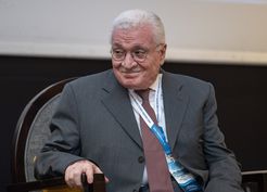 >IAEE MECA 2025 Konferansı'nda enerji dönüşümü politikaları masaya yatırıldı