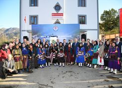 >Trabzon'da 40 çiftçiye süt sağım makinesi verildi