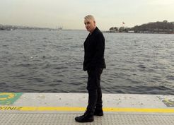 >İstanbul sahilinde dünyaca ünlü şarkıcı! Görenler şaştı kaldı