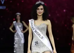 >Miss Turkey 2025 güzeli Sıla Saraydemir oldu
