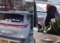 >Ünlü sanatçı Cahit Berkay kullandığı araçla restorana daldı