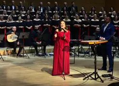 >Türkan Şoray, Ankara'da sahneye çıktı