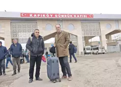 >İran'daki Protestolar Nedeniyle Türkiye'ye Gelen Turistler Haber Almakta Zorlanıyor