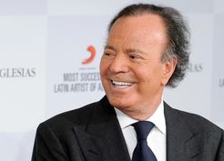 >İspanyol şarkıcı Julio Iglesias, taciz suçlaması
