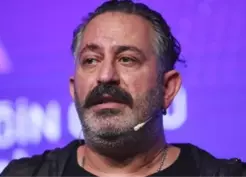 >Cem Yılmaz kimdir? Cem Yılmaz kaç yaşında, nereli, eski sevgilileri kimler?