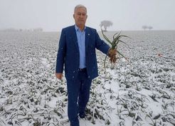 >Kar yağışı çiftçileri sevindirdi