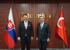 >Bakan Kacır, Slovakya Yatırımlar, Bölgesel Kalkınma ve Bilişim Bakanı Migal ile görüştü Açıklaması