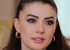 >Burcu Özberk'in erkekte aradığı kriterler neler, ne açıklama yaptı? Burcu Özberk kimdir, kaç yaşında, nereli?