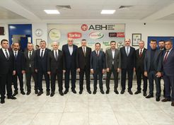 >İçişleri Bakanı Çiftçi, Konya'da şeker fabrikasını ziyaret etti