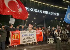 >Üsküdar'da mahalle sakinlerinin McDonald's protestosu sürüyor