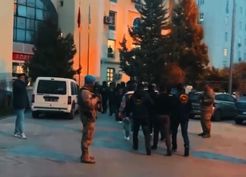 >Diyarbakır'da Kaçak Akaryakıt Operasyonu: 83 Bin 500 Litre Ele Geçirildi