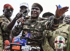 >Nijer'den gündem yaratan mesaj: Fransa ile savaşa gireceğiz