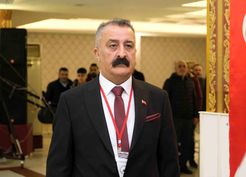>Kahveciler Odası'nda Mustafa Kaya yeniden seçildi