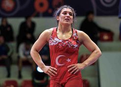 >Nesrin Baş'tan bronz madalya