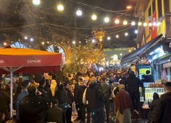>Bursa'da sahur kuyruğu kilometreyi aştı Tahanlı pide ve simit için izdiham