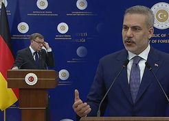 >Bakan Fidan: Hayale kapılmasınlar, her türlü senaryoya hazırız