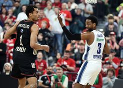 >Anadolu Efes: 80-81
