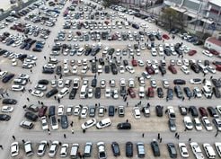 >İkinci el oto pazarında buruk bayram
