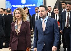 >Adalet Bakanı Akın Gürlek oyunculuk yapmış! İşte oynadığı dizi