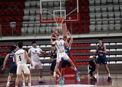 >18 Yaş Altı Erkekler Basketbol Türkiye Şampiyonası'nda Anadolu Efes şampiyon oldu