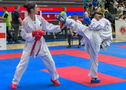 >Karatede, Spor Toto Türkiye Ümit, Genç, U21 Premier Ligi karşılaşmaları Uşak'ta yapıldı