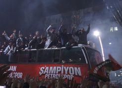 >1'inci Lig'e yükselen Batman Petrolspor'a coşkulu karşılama