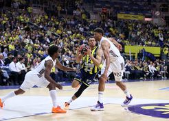 >Euroleague: Fenerbahçe: 69 Real Madrid: 74