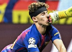 >Atletico Madrid-Barcelona maçında yürekleri ağza getiren sakatlık