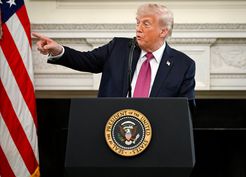 >Trump, ABD ve İran arasındaki ateşkesi müzakereler sonuçlanana kadar uzatacağını açıkladı
