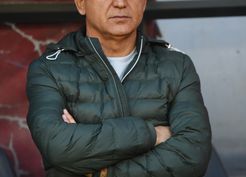 >Karşıyaka'da Basatemür beklemede