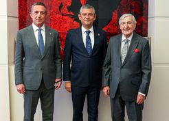 >Ali Koç ve Rahmi Koç, CHP lideri Özgür Özel'i ziyaret etti